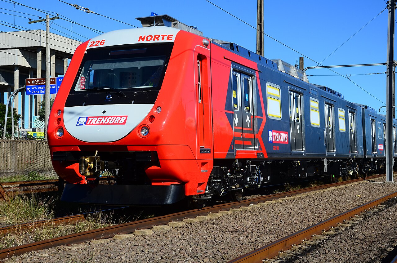 Trem 226 da série 200 da Trensurb